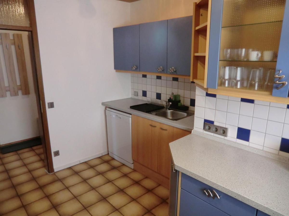 180qm Wohnung mit Balkon für bis zu 8 Personen, 5min von der A81 entfernt Abstatt Exterior foto
